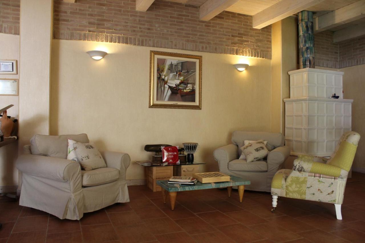 Locanda Belvedere Saludecio Exterior foto